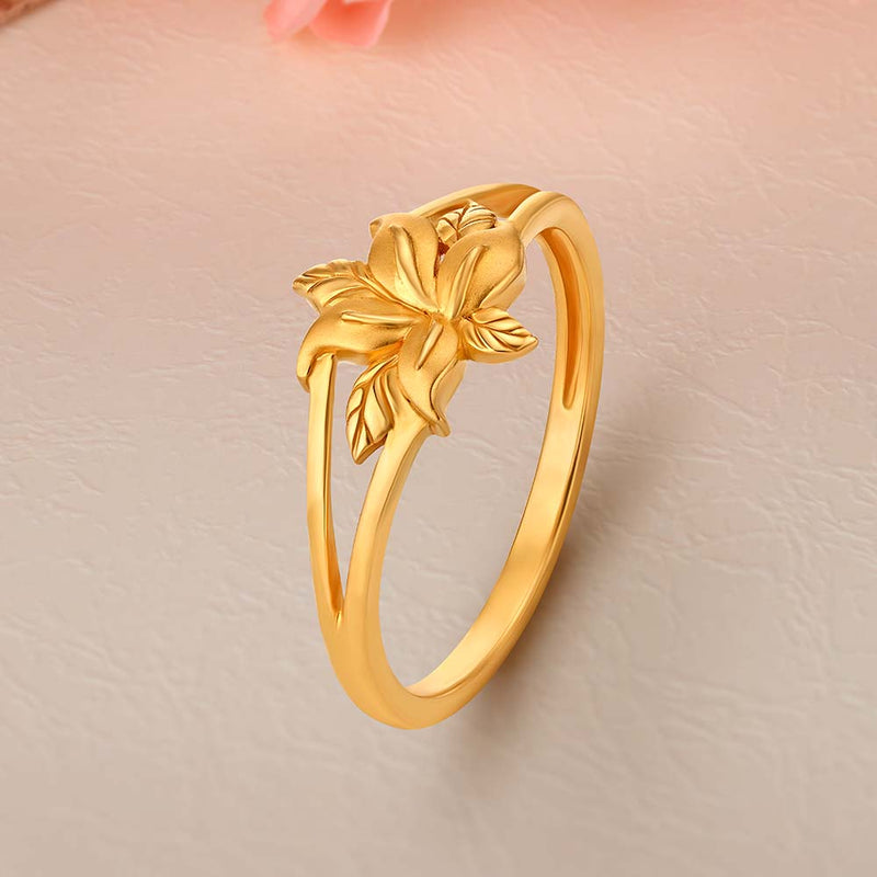 Glorious 22 Karat Yellow Gold Floral Ring