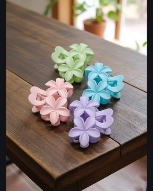 4 Pcs Medium Flower Hair Claw Clip Glossy Flower Clip For women & Girls
